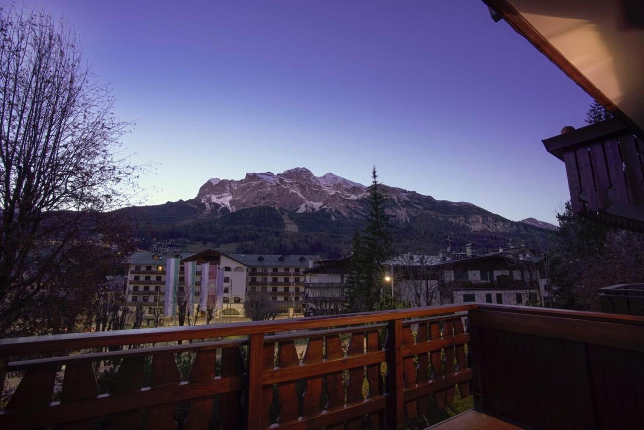 Luxury Panoramic 3Br Apt 2Min To Centre 5Min To Lifts Cortina dʼAmpezzo Zewnętrze zdjęcie
