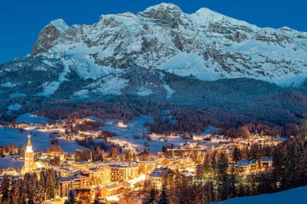 Luxury Panoramic 3Br Apt 2Min To Centre 5Min To Lifts Cortina dʼAmpezzo Zewnętrze zdjęcie