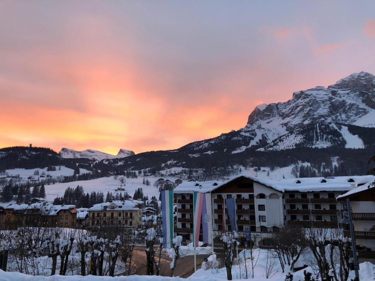 Luxury Panoramic 3Br Apt 2Min To Centre 5Min To Lifts Cortina dʼAmpezzo Zewnętrze zdjęcie